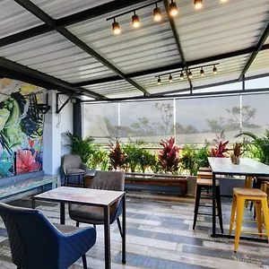 2* Hostel International House Co-living